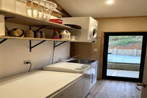 Photo of property in 28 Centrebush Lane, Raglan, 3295