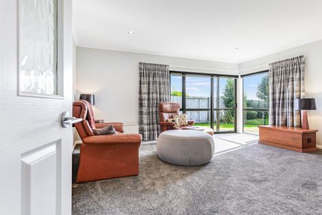 Photo of property in 34 Greenfield Drive, Western Heights, Hamilton, 3200