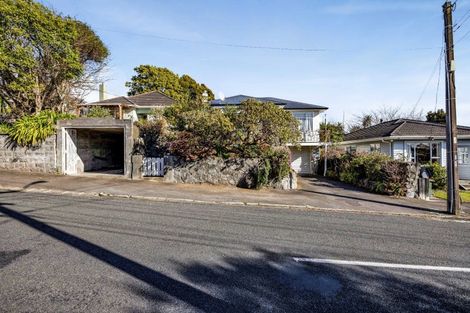 Photo of property in 90 Mill Road, Lower Vogeltown, New Plymouth, 4310