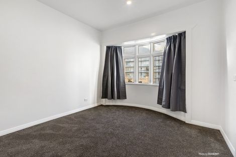 Photo of property in 68 Russell Terrace, Berhampore, Wellington, 6023