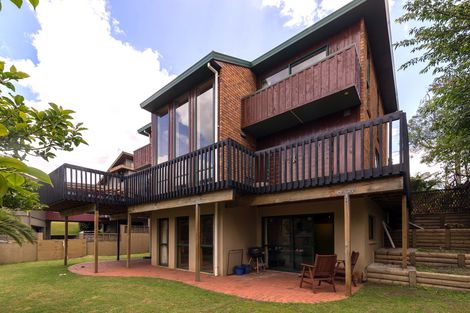 Photo of property in 70 Grand Vue Road, Kawaha Point, Rotorua, 3010