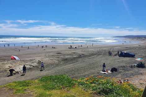 Photo of property in 11b Centreway Road, Port Waikato, 2695