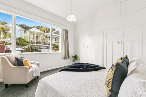 Photo of property in 5 Herald Terrace, Berhampore, Wellington, 6023