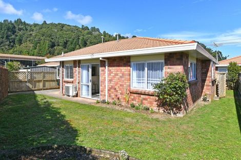 Photo of property in 2/29 Lane Street, Wallaceville, Upper Hutt, 5018