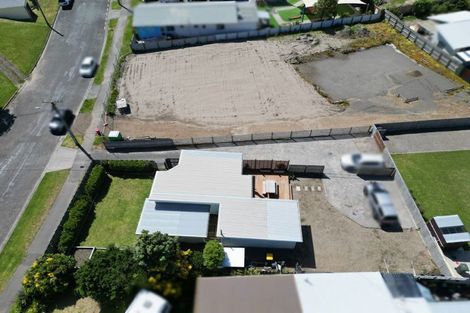 Photo of property in 14 Carthew Terrace, Foxton Beach, Foxton, 4815