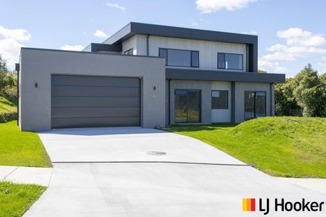 Photo of property in 32 Okaia Drive, Kinloch, Taupo, 3377
