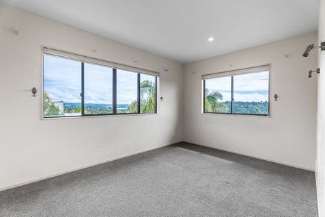 Photo of property in 71 Kittiwake Drive, Schnapper Rock, Auckland, 0632