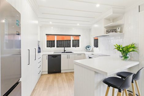 Photo of property in 1 Alexander Street, Abbotsford, Dunedin, 9018