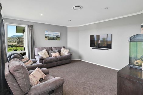 Photo of property in 11 Katania Heights, Brightwater, 7022