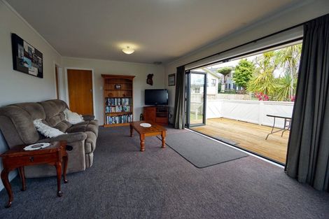 Photo of property in 77 Bremworth Avenue, Dinsdale, Hamilton, 3204