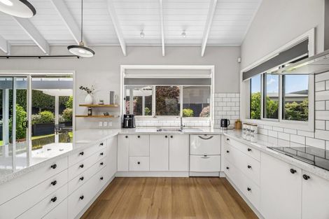 Photo of property in 9 Coprosma Crescent, Waipahihi, Taupo, 3330