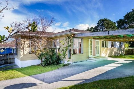 Photo of property in 15 Yule Place, Massey, Auckland, 0614