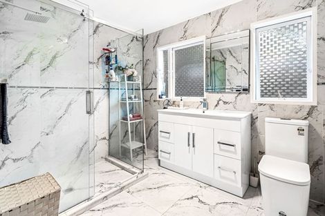 Photo of property in 36 Hartley Terrace, Massey, Auckland, 0614