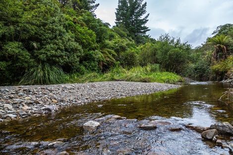 Photo of property in 1789 State Highway 2, Kaitoke, Upper Hutt, 5018