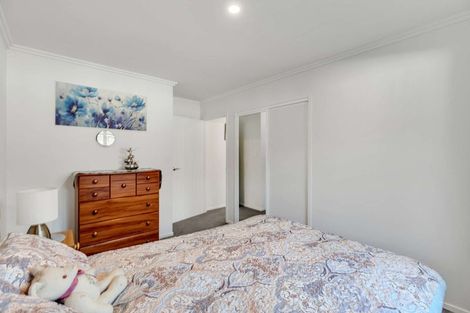 Photo of property in 6 Crossley Avenue, Woodend, 7610