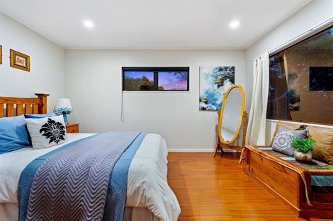 Photo of property in 1109 Scenic Drive North, Swanson, Auckland, 0816