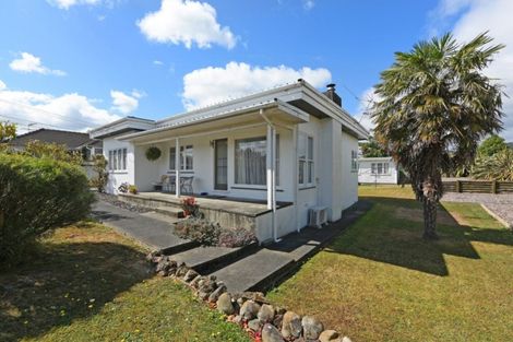 Photo of property in 4/4a Oak Street, Ebdentown, Upper Hutt, 5018