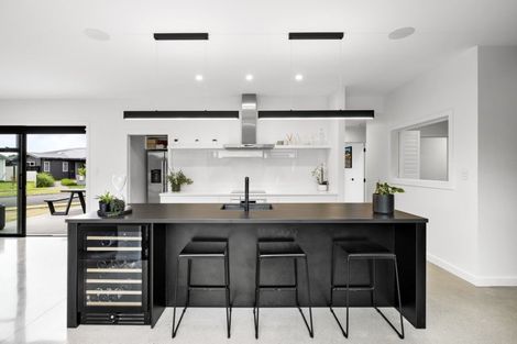 Photo of property in 15 Saint Thomas Avenue, Pyes Pa, Tauranga, 3112