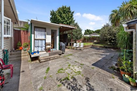 Photo of property in 57 Wedgwood Avenue, Mangere East, Auckland, 2024