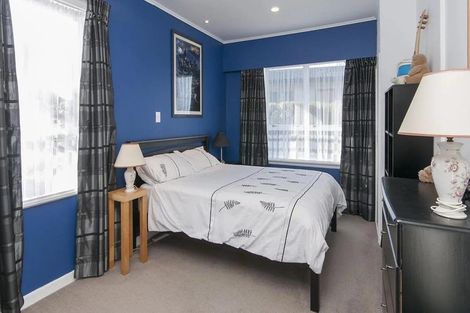 Photo of property in 55 Mellons Bay Road, Mellons Bay, Auckland, 2014
