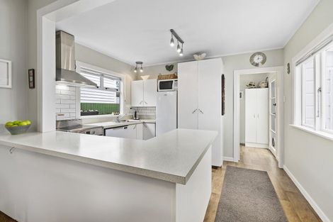 Photo of property in 154 Rongotai Road, Kilbirnie, Wellington, 6022