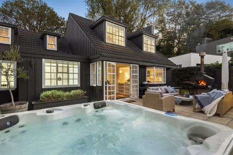 Photo of property in 7 Crown Lane, Remuera, Auckland, 1050