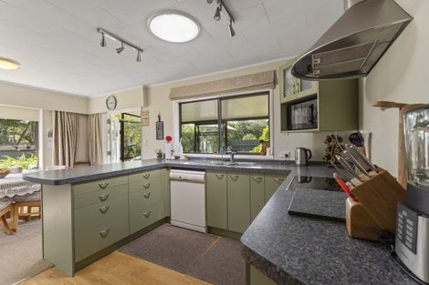 Photo of property in 11 Waimarie Avenue, Paraparaumu, 5032