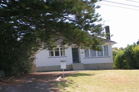 Photo of property in 18 Woodside Avenue, Northcote, Auckland, 0627