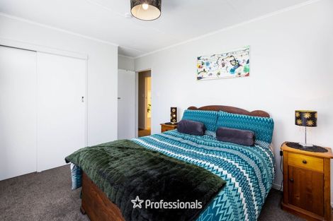 Photo of property in 90 Norana Road, Timberlea, Upper Hutt, 5018