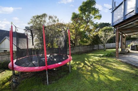 Photo of property in 10 Randal Place, Bayview, Auckland, 0629