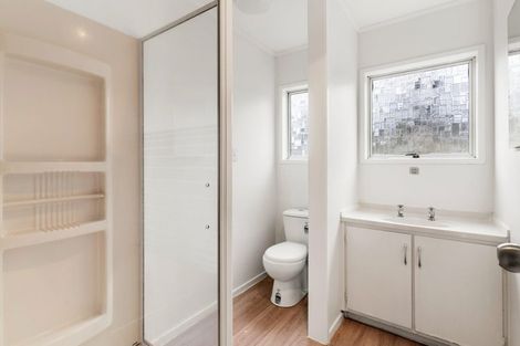 Photo of property in 43 Frobisher Way, Clendon Park, Auckland, 2103