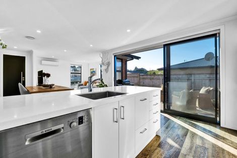 Photo of property in 17 Jersey Place, Bell Block, New Plymouth, 4312