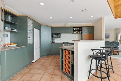 Photo of property in 41 Kate Sheppard Avenue, Torbay, Auckland, 0630