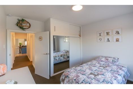 Photo of property in 94 Racecourse Road, Sockburn, Christchurch, 8042