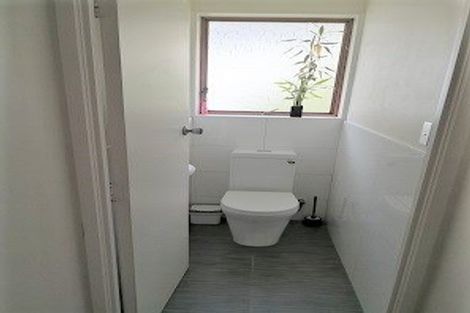 Photo of property in 91 Takutai Avenue, Half Moon Bay, Auckland, 2012