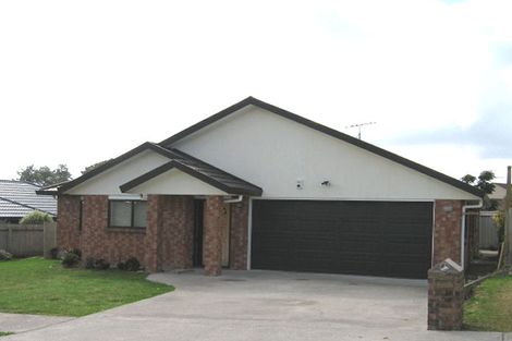 Photo of property in 8 Arlose Place, Westgate, Auckland, 0614