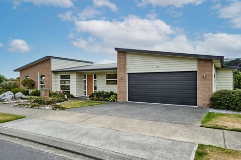 Photo of property in 19 Gray Street, Pukerua Bay, 5026