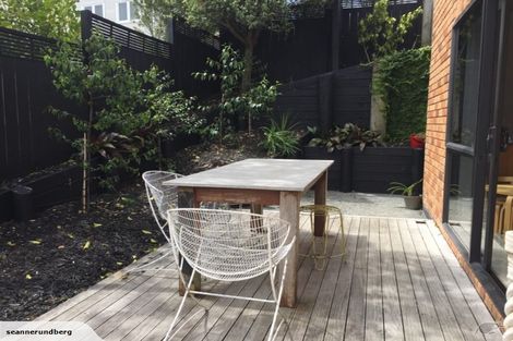 Photo of property in 17 Monte Cassino Place, Birkdale, Auckland, 0626