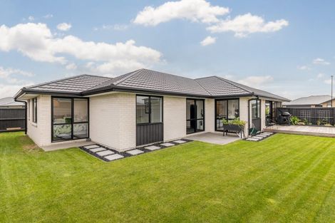 Photo of property in 64 Whitburn Avenue, Halswell, Christchurch, 8025