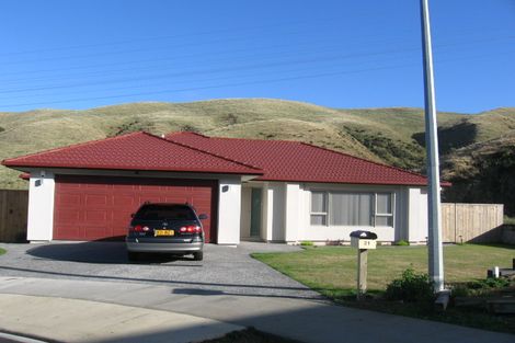 Photo of property in 21 Gifford Grove, Churton Park, Wellington, 6037