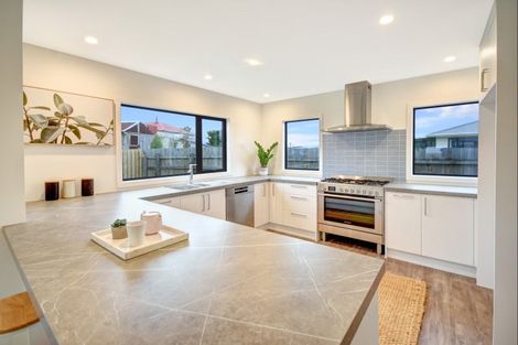 Photo of property in 9 Okahau Terrace, Warrington, 9471