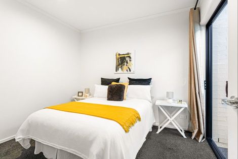 Photo of property in 2 Sacred Kingfisher Road, Hobsonville, Auckland, 0616