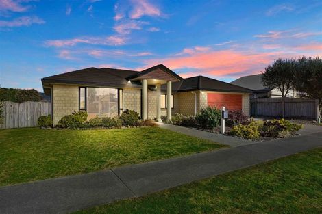 Photo of property in 82 The Drive, Paraparaumu Beach, Paraparaumu, 5032