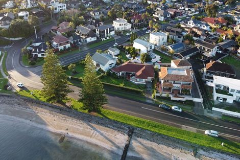 Photo of property in 1 The Parade, Bucklands Beach, Auckland, 2012