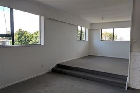 Photo of property in 14 Butterworth Drive, Glendene, Auckland, 0602