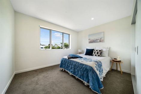 Photo of property in 11e Reid Road, New Lynn, Auckland, 0600