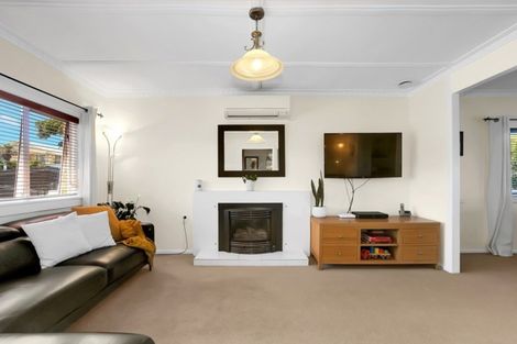 Photo of property in 7 Berridge Avenue, Point Chevalier, Auckland, 1022