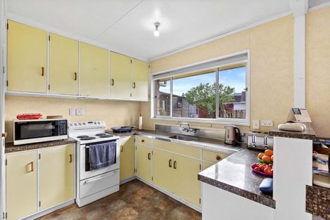 Photo of property in 12 Mount Avenue, Te Aroha, 3320