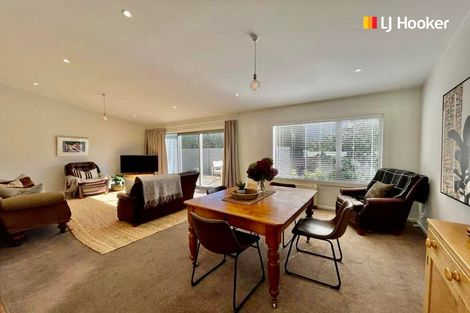 Photo of property in 42a Beach Street, Saint Clair, Dunedin, 9012