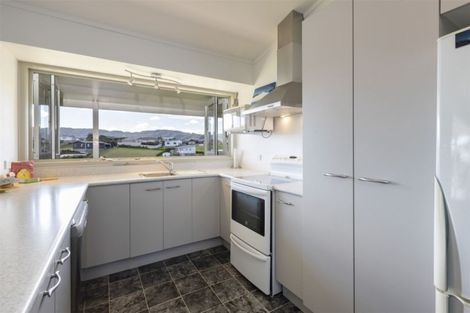 Photo of property in 15 Spinifex Road, Mangawhai Heads, Mangawhai, 0505